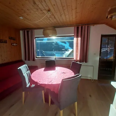 Apartma 27 شقة كْرانْيِسكا غورا
